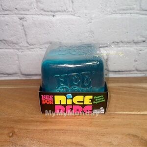 NeeDoh Nice Berg Squishy Blue